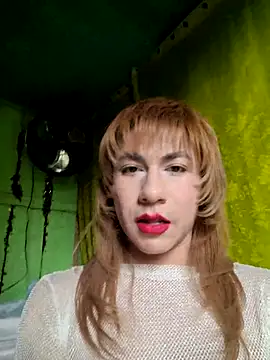 Snapshot of Evehampy chatting on 18, 12, 2025 Evehampy online show from 18, 12, 2025