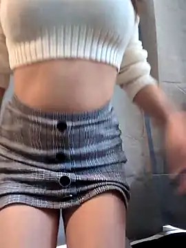 Snapshot of leyla_babe chatting on 8, 6, 2026 leyla babe online show from 8, 6, 2026