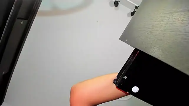 Snapshot of Apotheosis01 chatting on 5, 2, 2026 Apotheosis01 online show from 5, 2, 2026