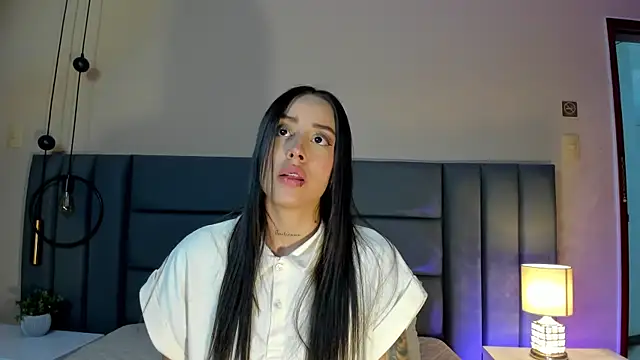 NoraDasilva online show from 25, 9, 2025