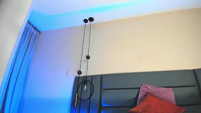 NoraDasilva online show from 8, 11, 2025