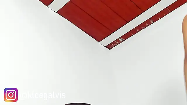 Kloe-squirts online show from 4, 12, 2025