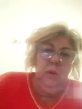 Snapshot of Merilulla chatting on 1, 2, 2025 Merilulla online show from 1, 2, 2025