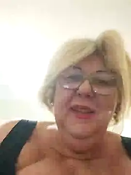 Snapshot of Merilulla chatting on 4, 2, 2025 Merilulla online show from 4, 2, 2025