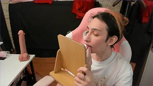 Snapshot of Mayala__ chatting on 3, 4, 2026 Mayala online show from 3, 4, 2026