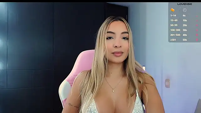 Snapshot of im_grecia chatting on 15, 10, 2025 im grecia online show from 15, 10, 2025