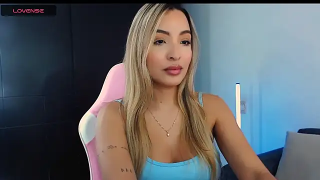 Snapshot of im_grecia chatting on 25, 11, 2025 im grecia online show from 25, 11, 2025