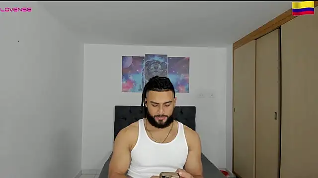 Snapshot of Louis_marley__ chatting on 15, 12, 2024 Louis marley online show from 15, 12, 2024