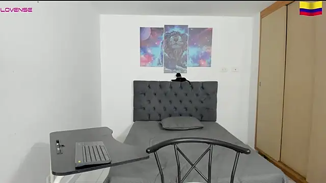 Snapshot of Louis_marley__ chatting on 18, 12, 2024 Louis marley online show from 18, 12, 2024