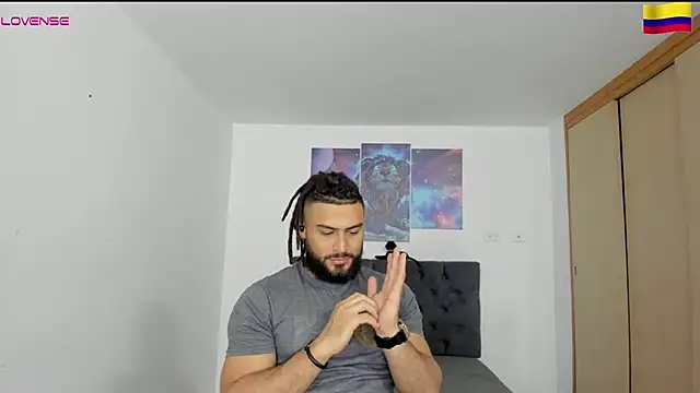 Snapshot of Louis_marley__ chatting on 19, 12, 2024 Louis marley online show from 19, 12, 2024