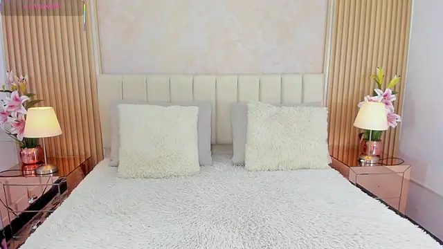 LUNATAYLORS online show from 5, 11, 2025