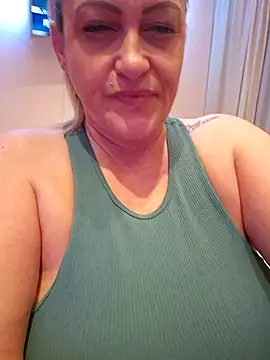 Isabellaa04 online show from 7, 12, 2024