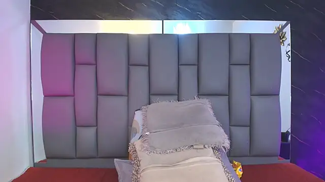  MiaBrown  online show from 14, 1, 2026