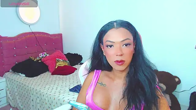 Tanedra collings online show from 25, 5, 2026