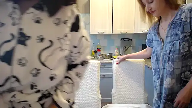 DonnaMagdalena online show from 12, 12, 2024