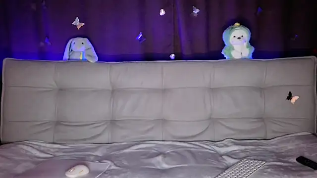 intolerable girl online show from 1, 11, 2025