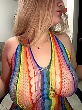 Snapshot of Celestedubois chatting on 4, 12, 2025 Celestedubois online show from 4, 12, 2025