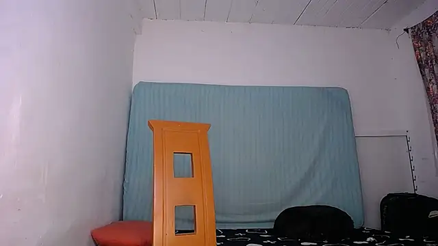 yselahot online show from 4, 11, 2025