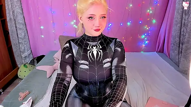 Snapshot of LucySugarMilk chatting on 4, 1, 2025 LucySugarMilk online show from 4, 1, 2025