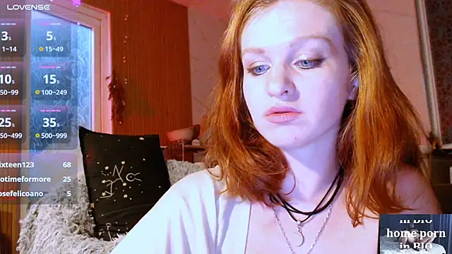 Snapshot of Cassie_Wild chatting on 28, 9, 2025 Cassie Wild online show from 28, 9, 2025