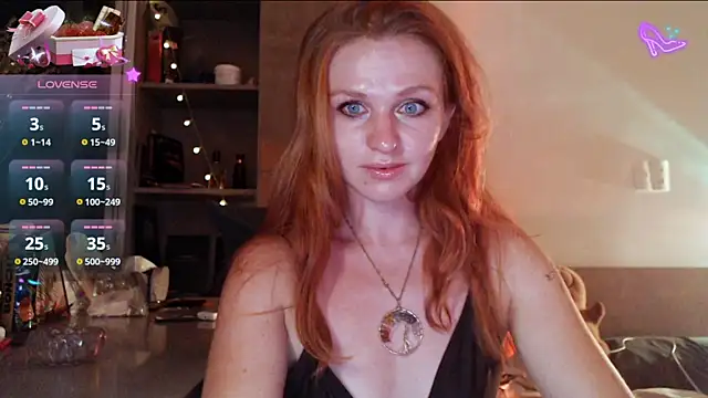 Snapshot of Cassie_Wild chatting on 21, 6, 2026 Cassie Wild online show from 21, 6, 2026