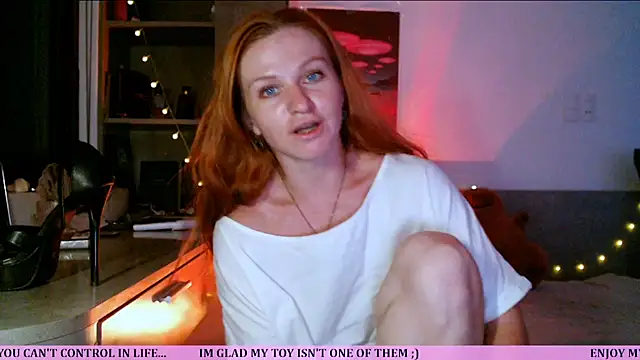 Snapshot of Cassie_Wild chatting on 9, 7, 2026 Cassie Wild online show from 9, 7, 2026