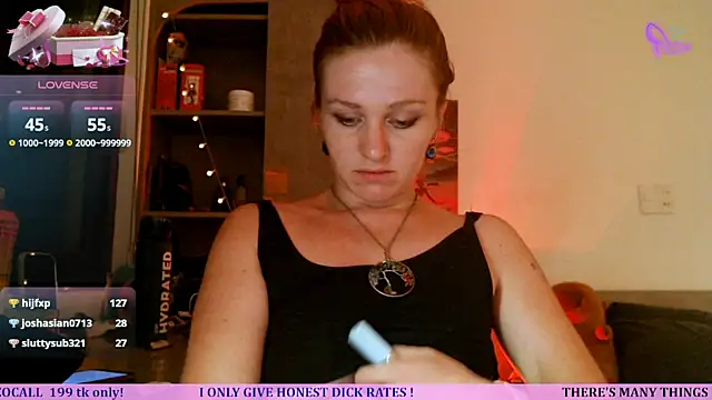 Snapshot of Cassie_Wild chatting on 4, 8, 2026 Cassie Wild online show from 4, 8, 2026
