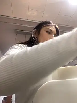 Tiffanysurez  online show from 13, 3, 2026