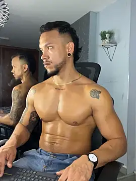 ARON TAYLER01 online show from 20, 3, 2025