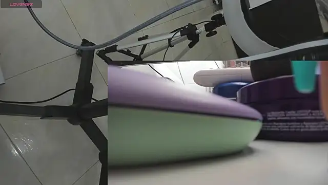 bellacutey  online show from 28, 2, 2025