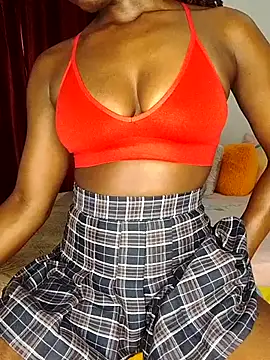 Snapshot of NicRaisaa chatting on 3, 10, 2025 NicRaisaa online show from 3, 10, 2025