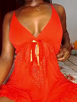 Snapshot of NicRaisaa chatting on 10, 10, 2025 NicRaisaa online show from 10, 10, 2025