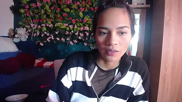 Samara Beltran online show from 6, 2, 2025