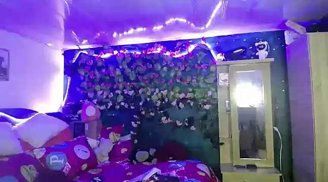 Samara Beltran online show from 26, 2, 2025