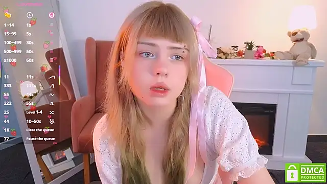 Grace and  Jacob online show from 26, 9, 2025