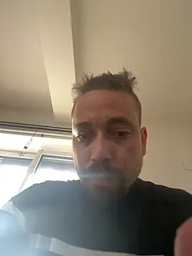 Snapshot of SweetBoy32 chatting on 16, 5, 2026 SweetBoy32 online show from 16, 5, 2026