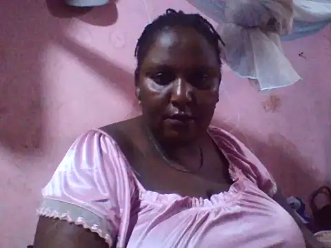 Snapshot of big_clits chatting on 25, 4, 2026 big clits online show from 25, 4, 2026