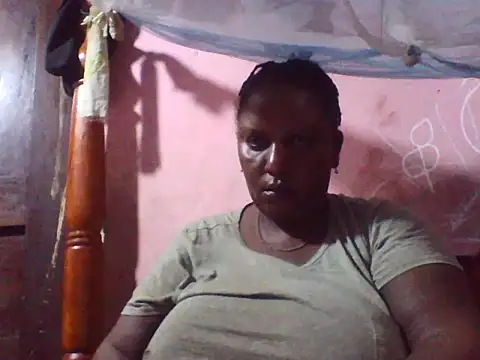 Snapshot of big_clits chatting on 28, 4, 2026 big clits online show from 28, 4, 2026
