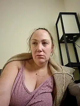 Wisie Cutie online show from 8, 12, 2024