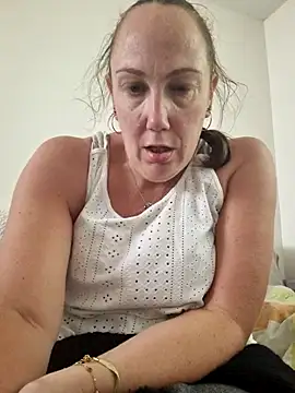 Wisie Cutie online show from 22, 9, 2025