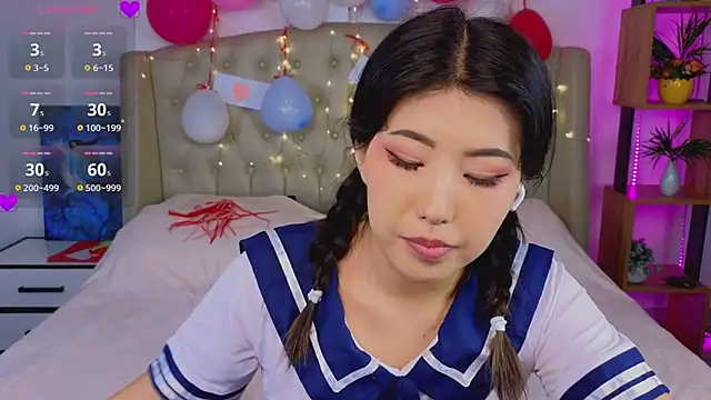 Wendy  Hills online show from 12, 2, 2025