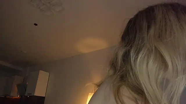 lit asella online show from 6, 1, 2025