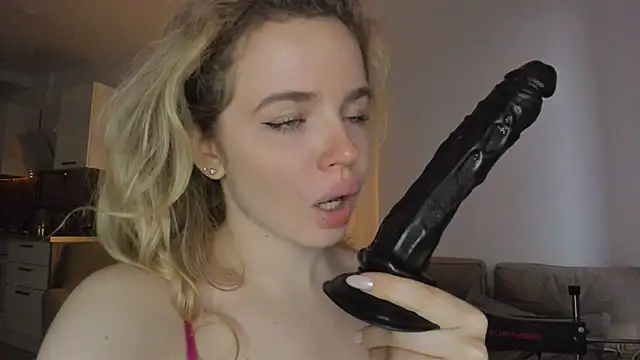 lit asella online show from 1, 2, 2025