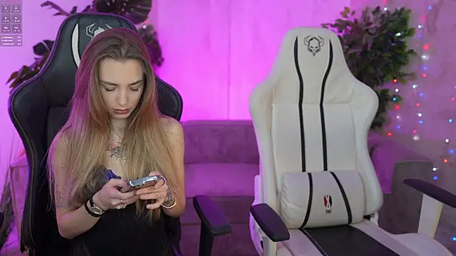 Snapshot of Kisasolo chatting on 18, 3, 2025 Kisasolo online show from 18, 3, 2025