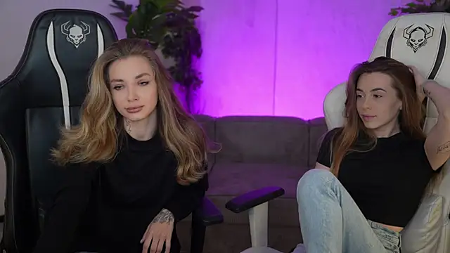 Snapshot of Kisasolo chatting on 4, 10, 2025 Kisasolo online show from 4, 10, 2025