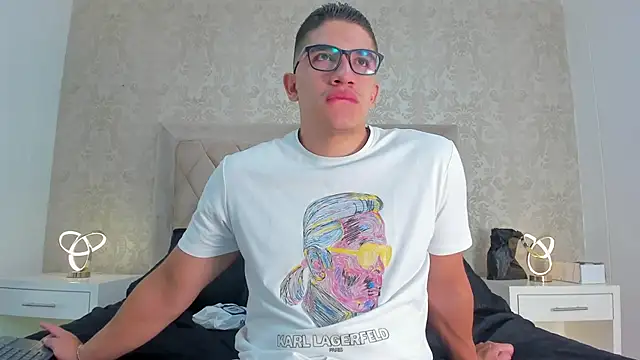 Snapshot of JeffDaltton chatting on 6, 2, 2025 JeffDaltton online show from 6, 2, 2025