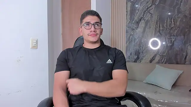 Snapshot of JeffDaltton chatting on 4, 10, 2025 JeffDaltton online show from 4, 10, 2025