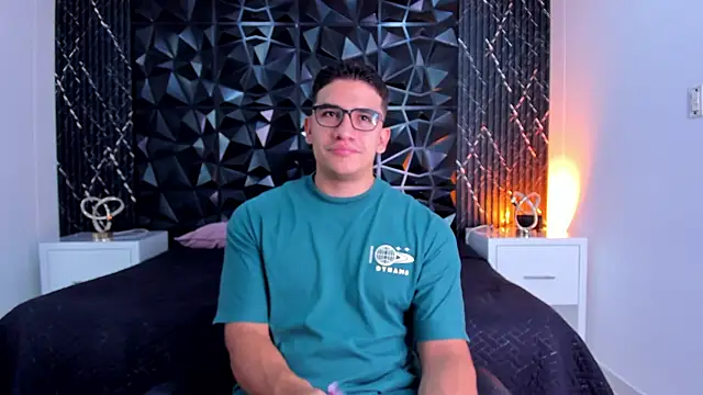 Snapshot of JeffDaltton chatting on 20, 10, 2025 JeffDaltton online show from 20, 10, 2025