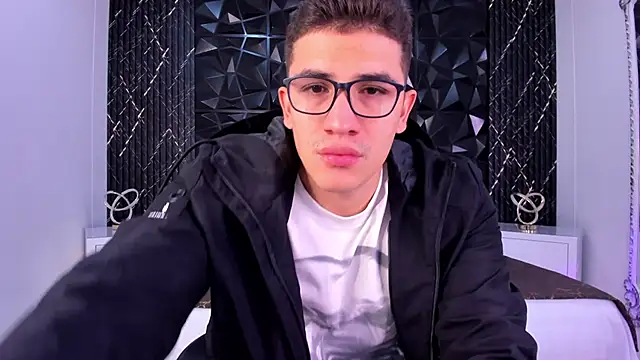 Snapshot of JeffDaltton chatting on 14, 11, 2025 JeffDaltton online show from 14, 11, 2025