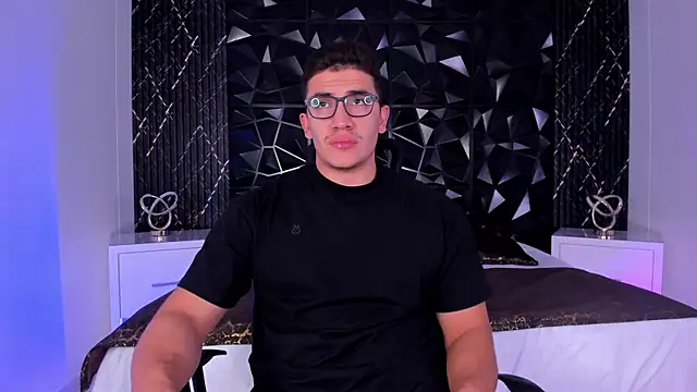 Snapshot of JeffDaltton chatting on 16, 11, 2025 JeffDaltton online show from 16, 11, 2025